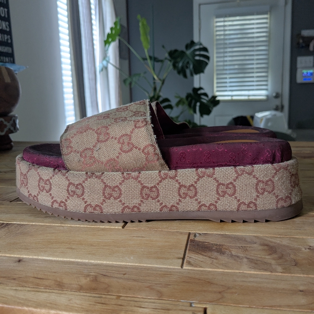 Gucci Angelina Platform Slides In Size 38.5 (US 8.5)